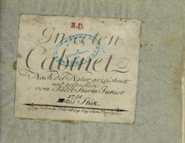 Ein altes Buch mit dem Titel "Z.D. Nürnberg, Deutschland, 1791" mit einem Stempel, der die erste Auflage anzeigt, mit handgeschriebenem Text auf seinen Seiten.