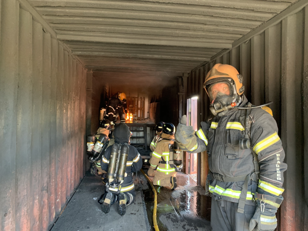 Brand in Paderborn: Materialausläufig in einer Logistikfirma