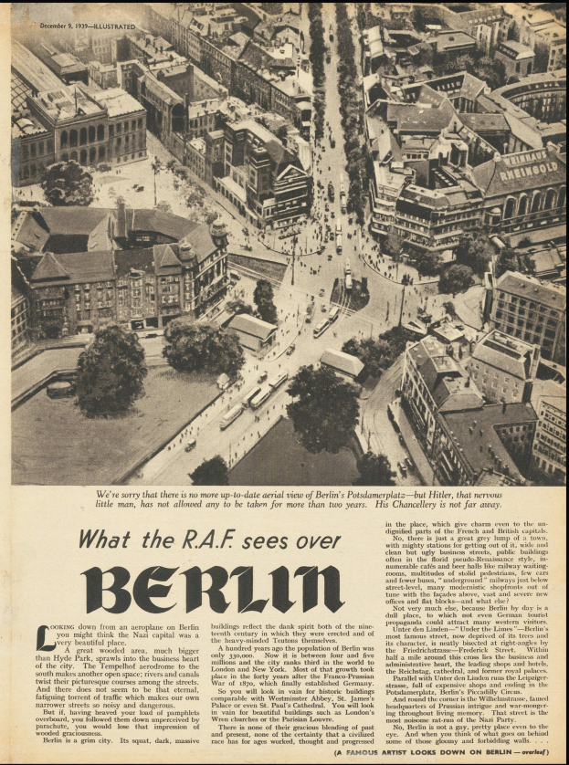 Schwarz-weiß-Fotografie einer alten Zeitung mit einer Stadtansicht mit Gebäuden, Bäumen und Fahrzeugen sowie Text.