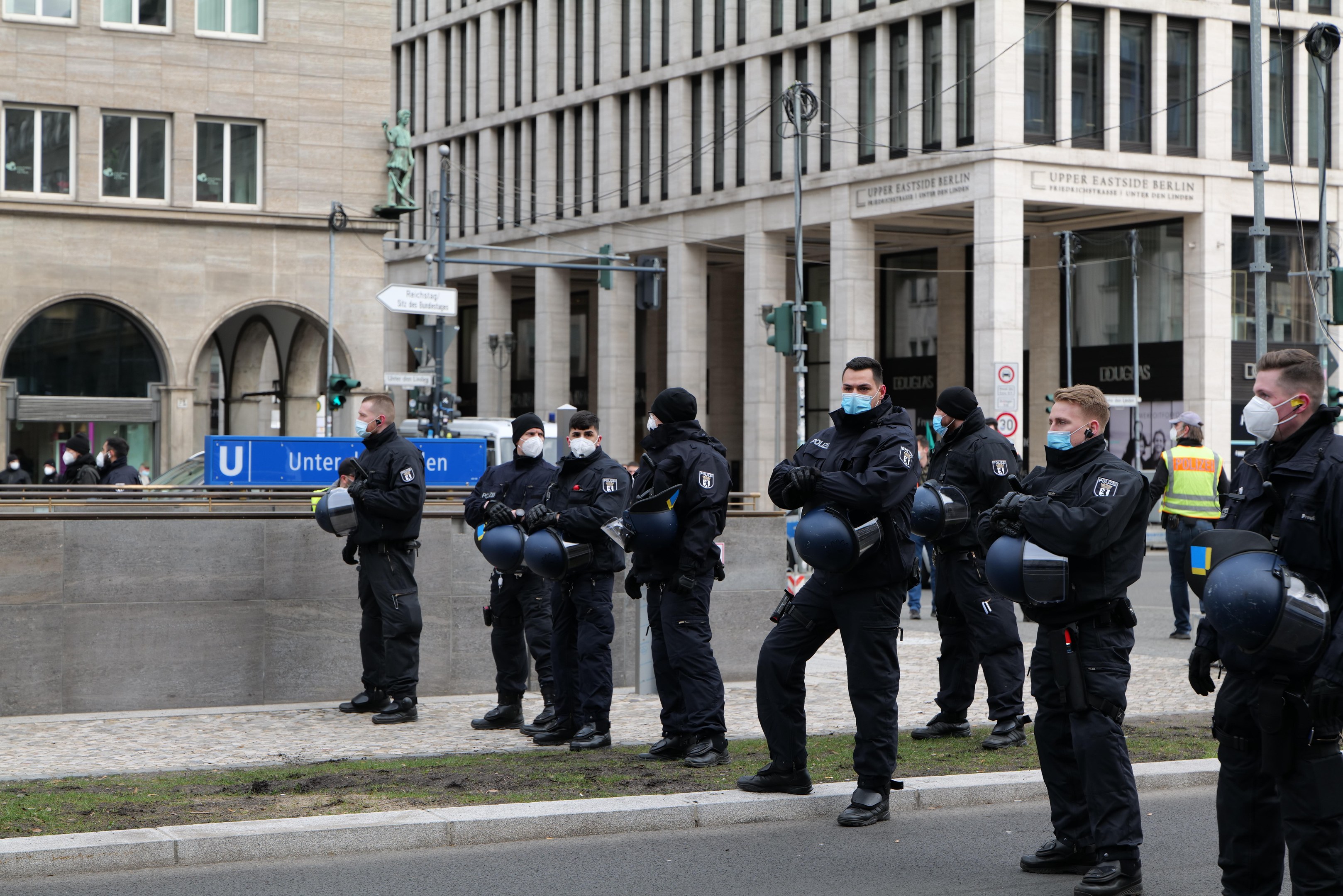 POL-WES: Kamp-Lintfort - Vorstellung der neuen Dienststellenleitung der Polizeiwache West/ Kamp-Lintfort