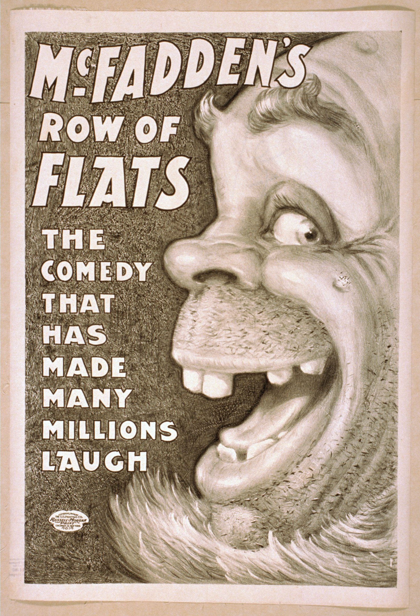 Plakat einer lachenden Person mit wilden Haaren und einem breiten Grinsen, eingerahmt von einem gelben Hintergrund, mit dem Text "McFadden's Row of Flats: The Comedy That Has Made Many Millions Laugh."